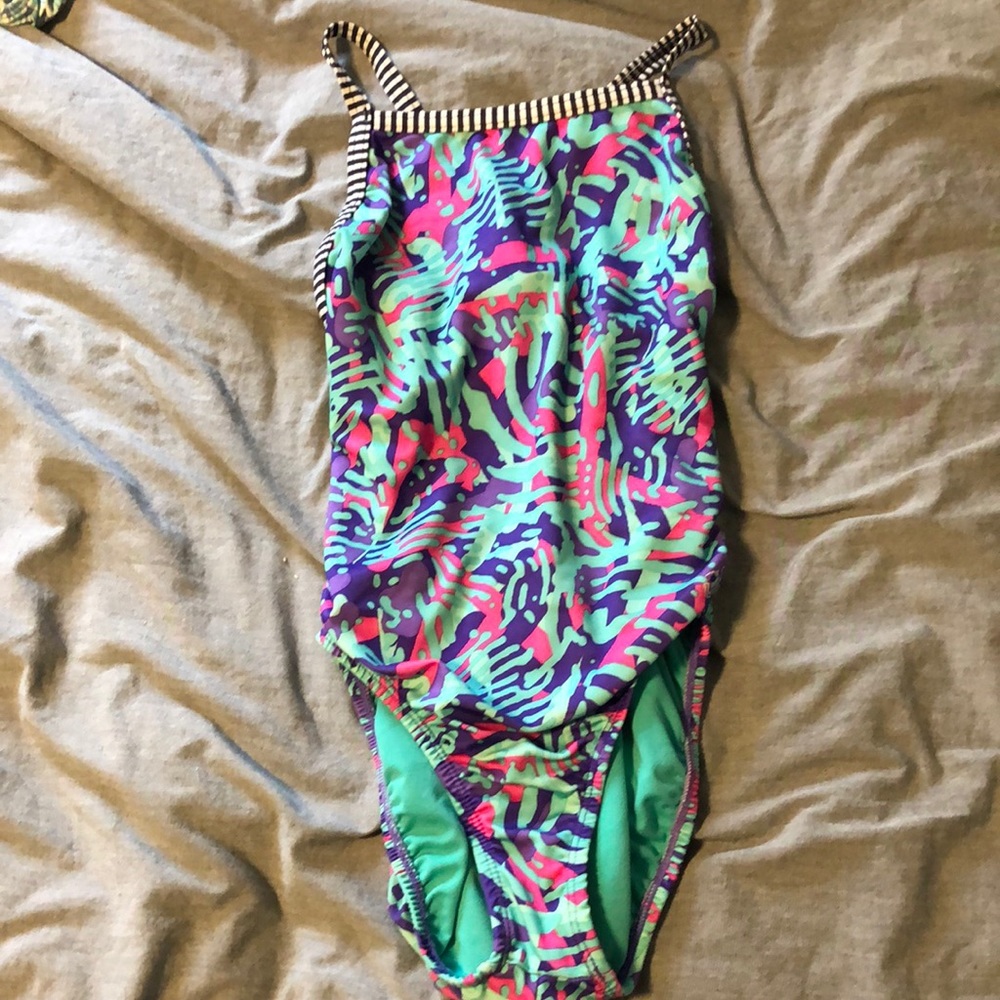 girls bathing suit